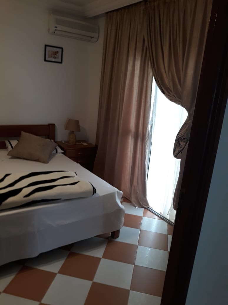 صورة غرفة مجهزة